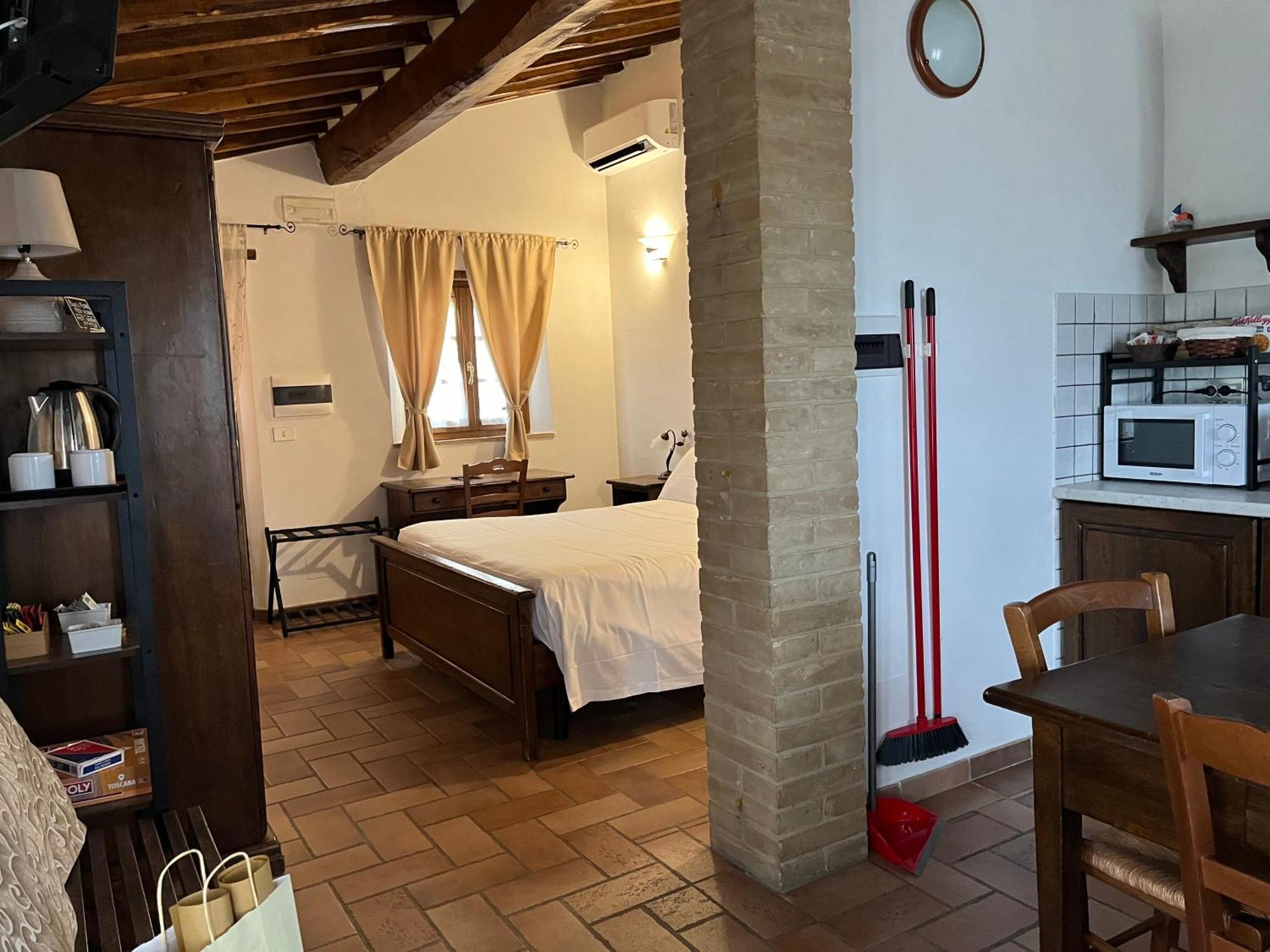 Agriturismo Le Querciole In Val D'Orcia Bagno Vignoni Værelse billede