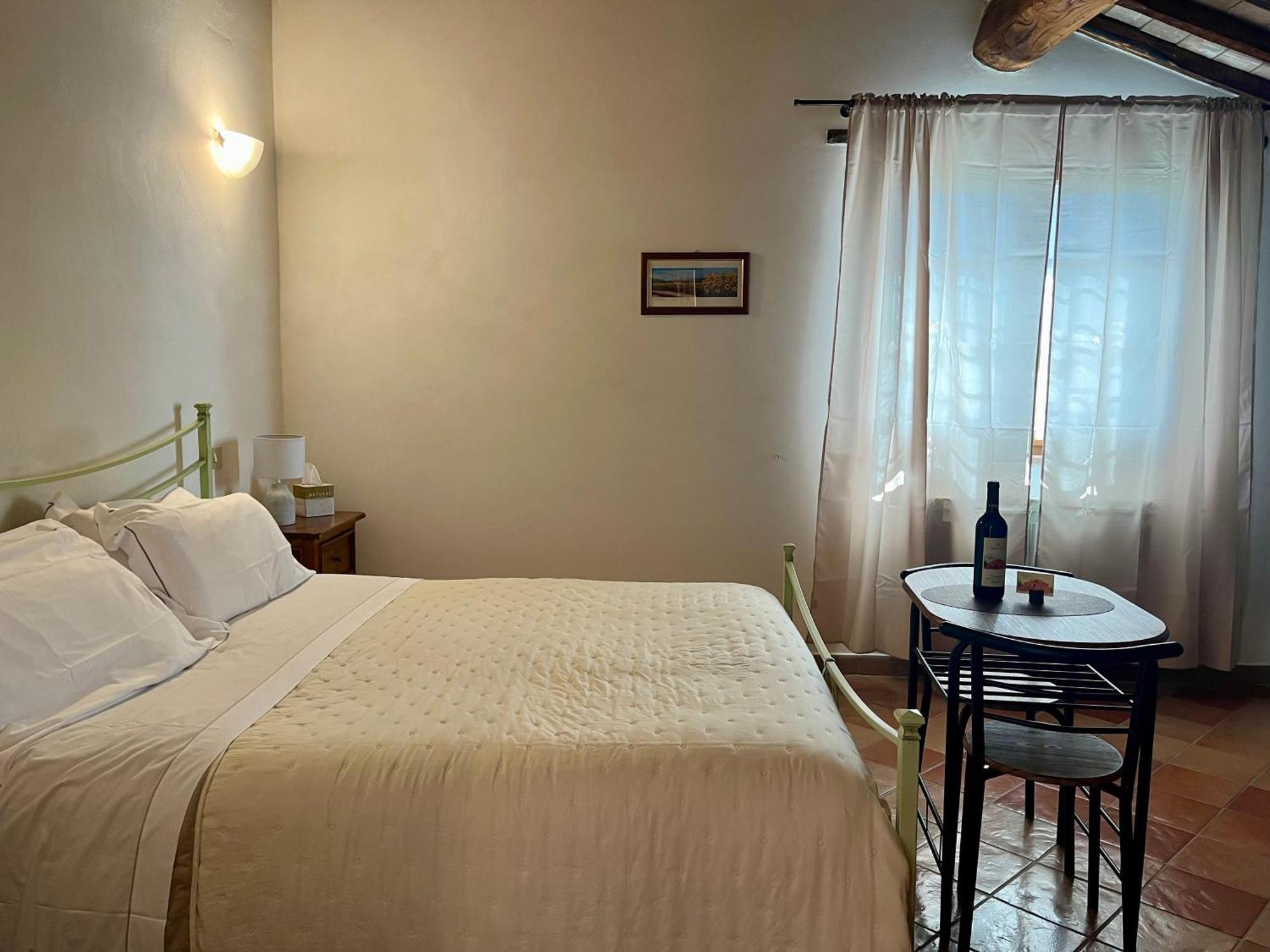 Agriturismo Le Querciole In Val D'Orcia Bagno Vignoni Værelse billede
